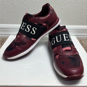Guess woman’s Sneakers pink camo , slip on size 8m Preowned